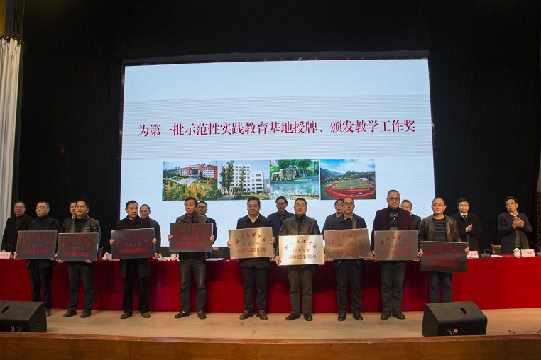 1543459886188909.jpg 111.jpg