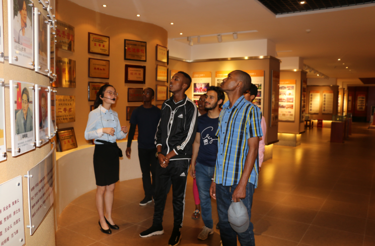 1526955225112605.png 0SKWW5`@V(6VG66`PL6Z7%S.png